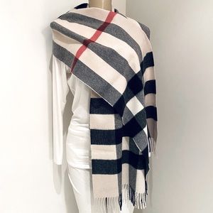 BURBERRY HALF MEGA CHECK CASHMERE SCARF.
